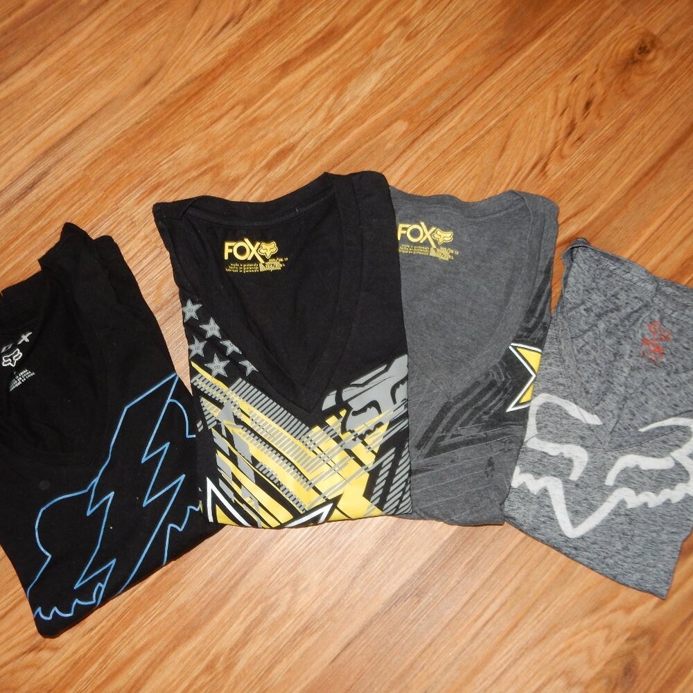 Lot of 4 Fox t shirts